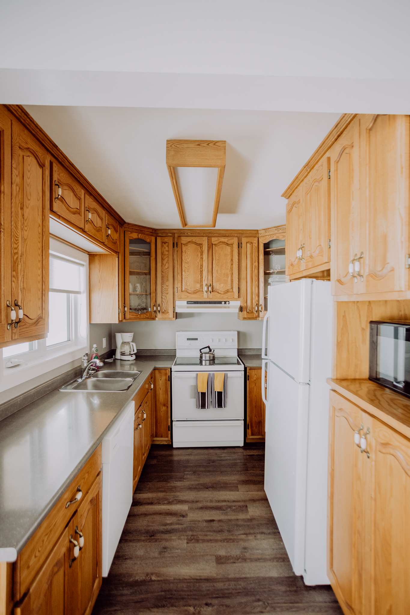 Loon's Nest 304 kitchen